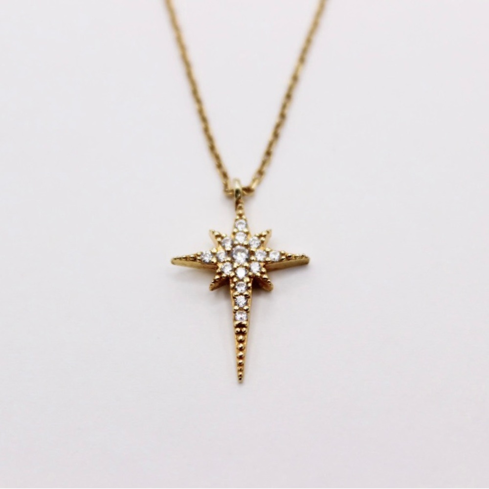 Gold Pleated 925 Sterling Silver North Star Necklace